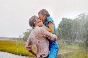 kiss-love-rain-the-notebook-Favim_com-2457231